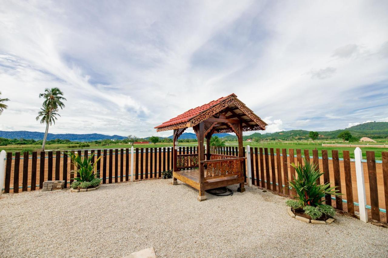 D' Village Cottage Pantai Cenang  Luaran gambar